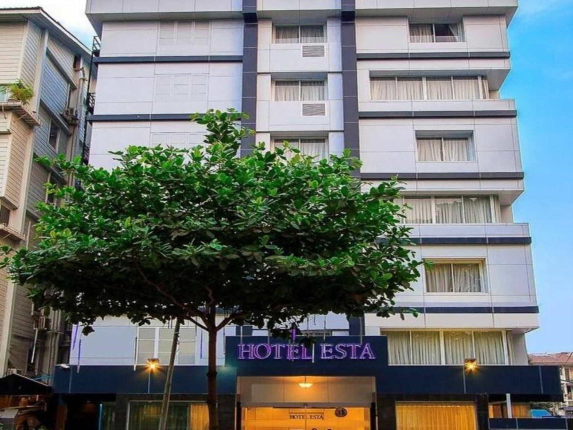 Hotel Esta Янгон Екстериор снимка